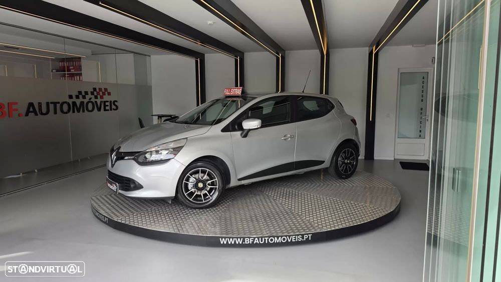 Renault Clio 1.5 dCi Dynamique S - 3