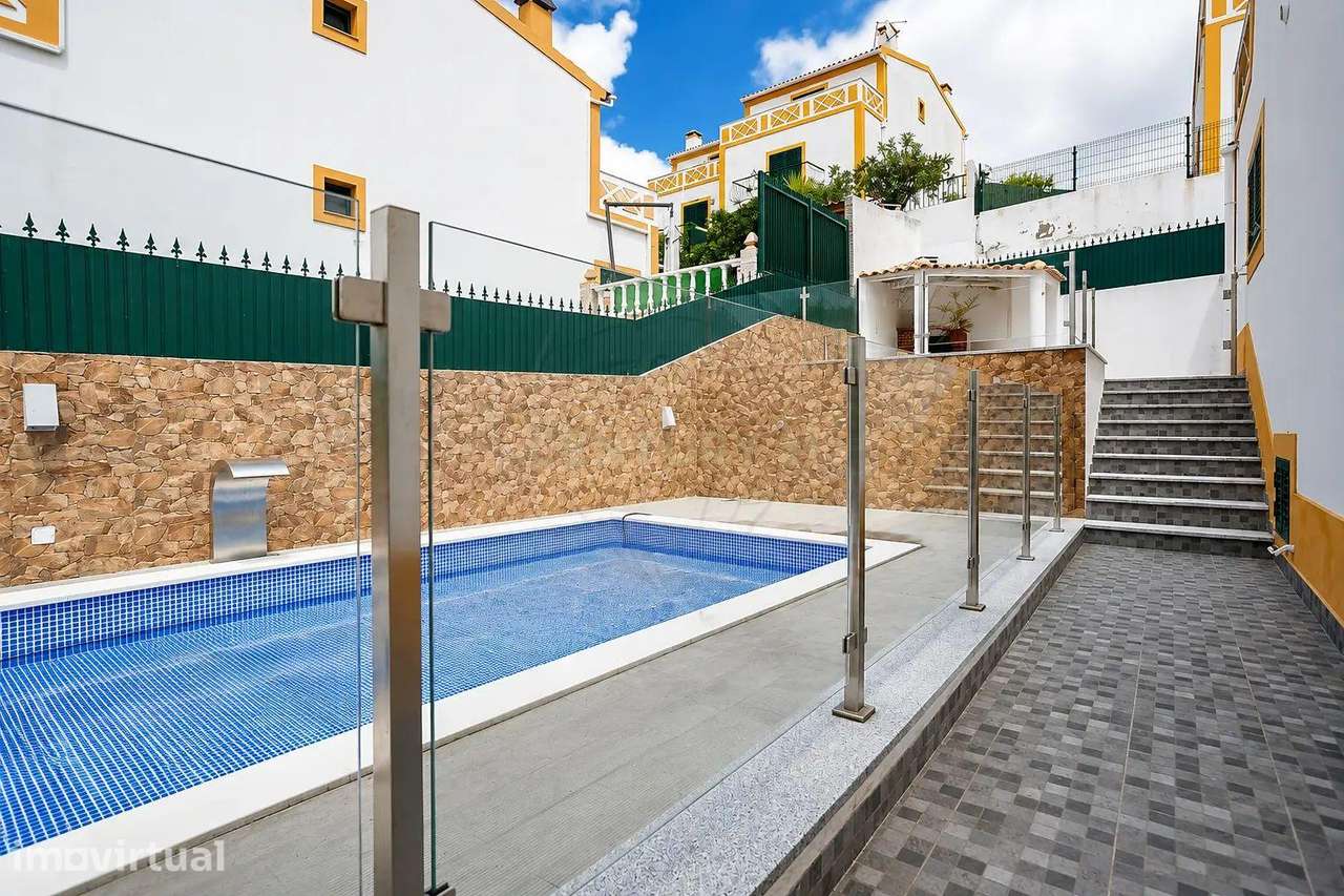 ✨ Moradia Exclusiva em Sesimbra com Piscina Aquecida e Churrasqueira — - Grande imagem: 2/24