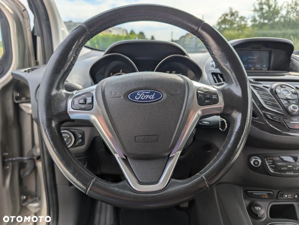 Ford Tourneo Courier 1.5 TDCi Trend - 23