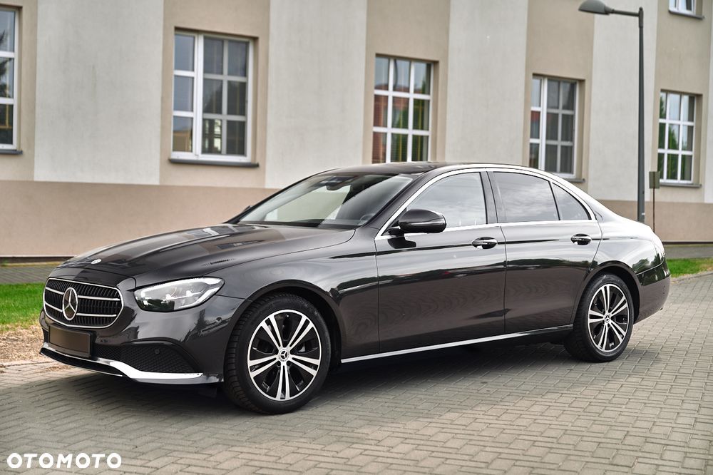 Mercedes-Benz Klasa E 220 d 9G-TRONIC - 5