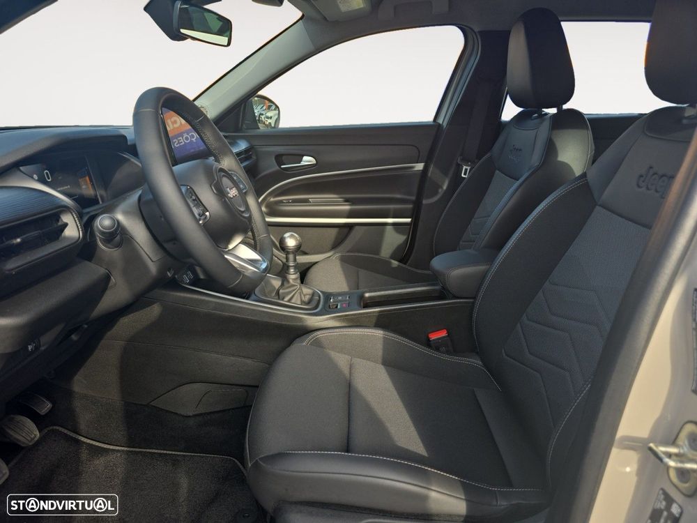 Jeep Avenger 1.2 GSE T3 Altitude - 9