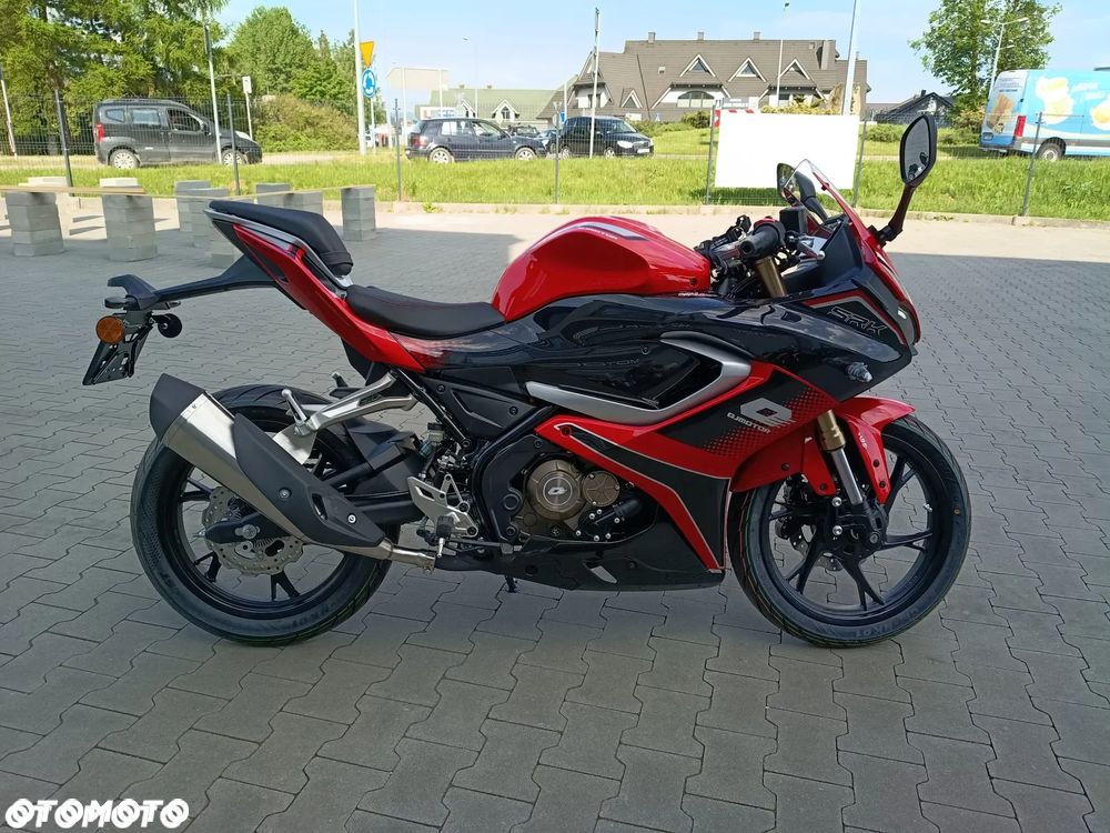 QJMOTOR SRK 125R - 3