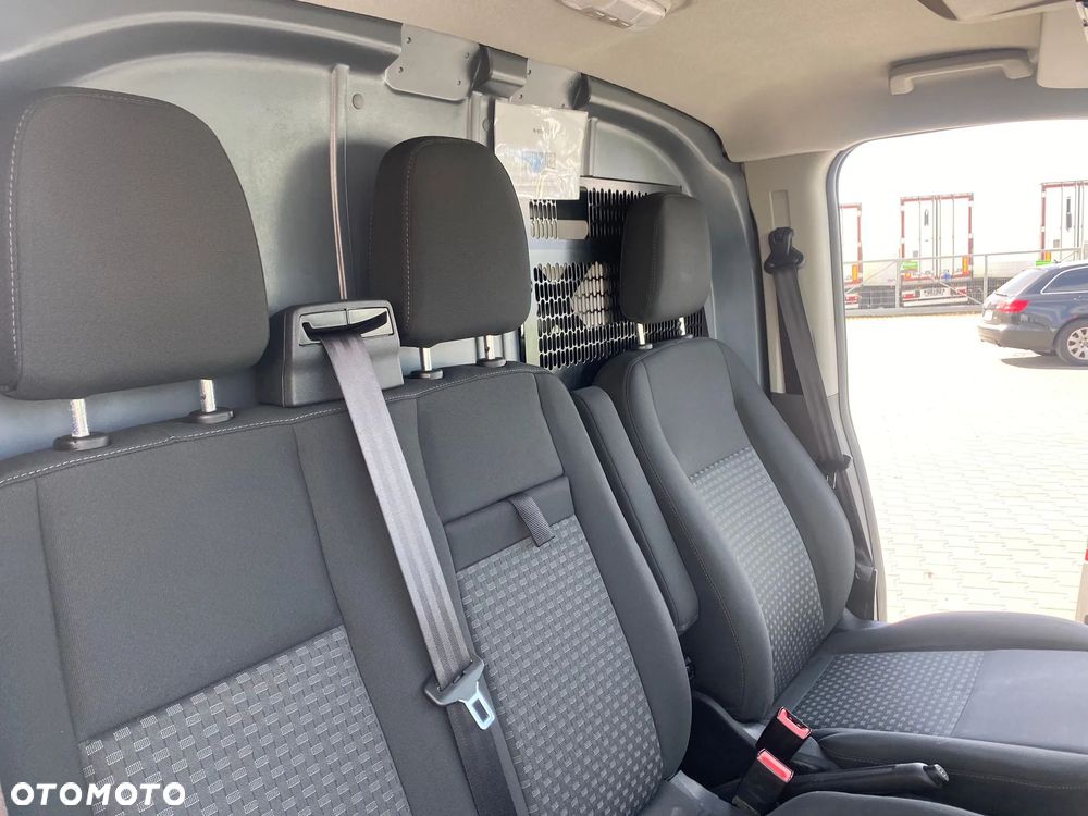Ford Transit Custom - 27