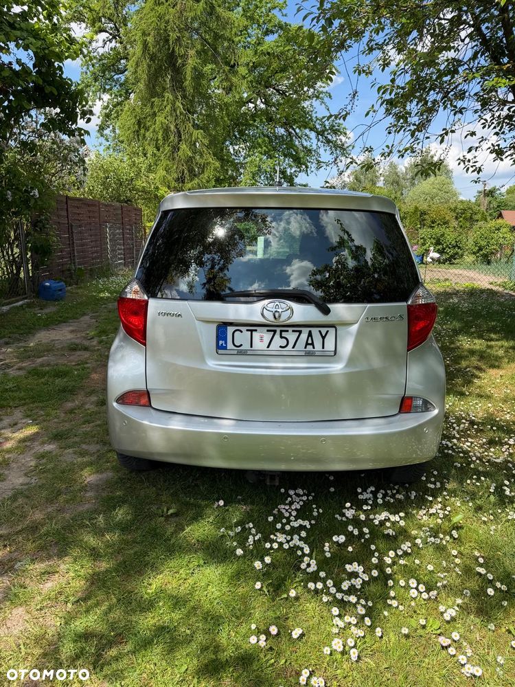 Toyota Verso S 1.33 Premium - 8