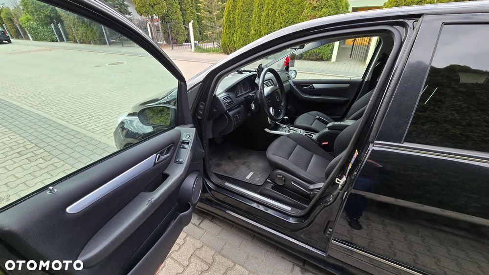 Mercedes-Benz Klasa B - 16