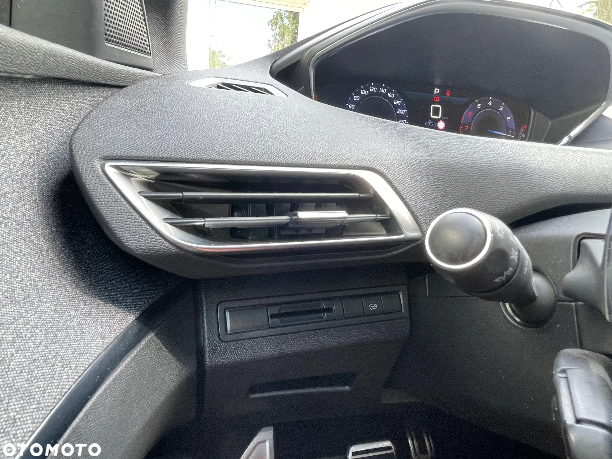 Peugeot 5008 1.6 PureTech GT Line S&S EAT8 - 33