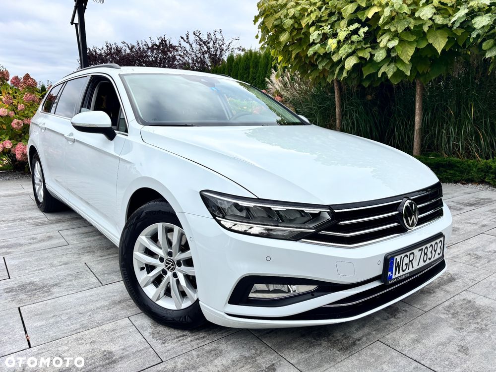 Volkswagen Passat Variant 2023 photo 2