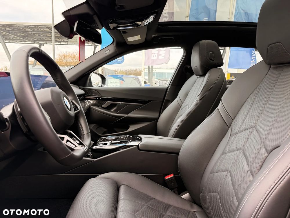 BMW Seria 5 520d - 29