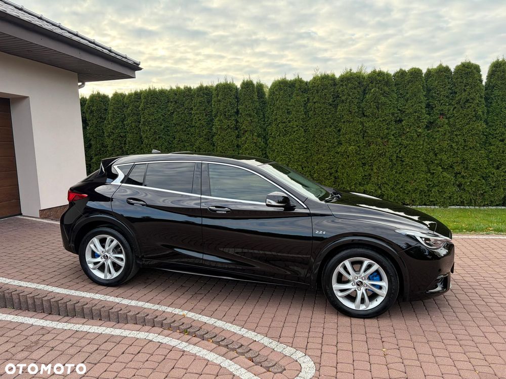 Infiniti Q30 2.2d DCT AWD Sport - 4