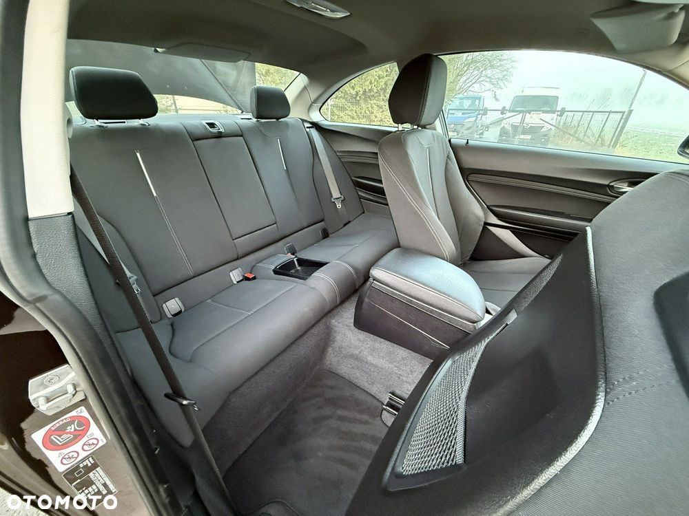 BMW Seria 2 220i Sport Line - 36