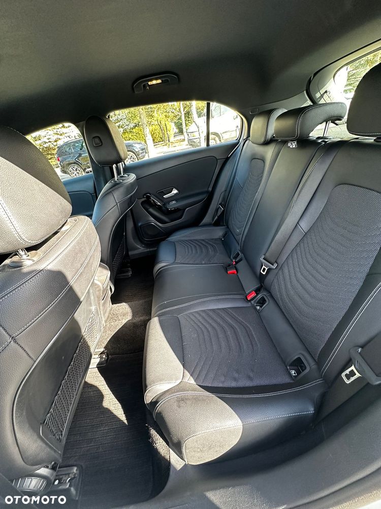 Mercedes-Benz Klasa A 180 7G-DCT Style - 13