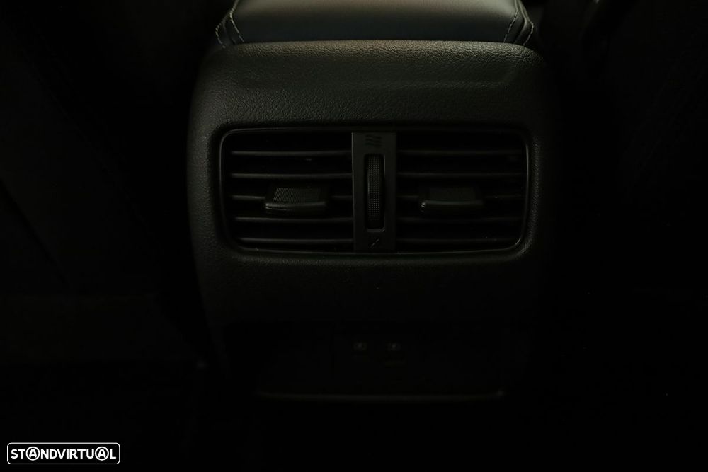 Nissan Qashqai 1.3 DIG-T Tekna+ Xtronic - 24