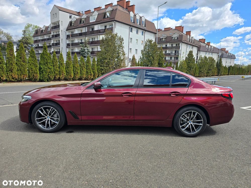 BMW Seria 5 530i xDrive mHEV Luxury Line - 7