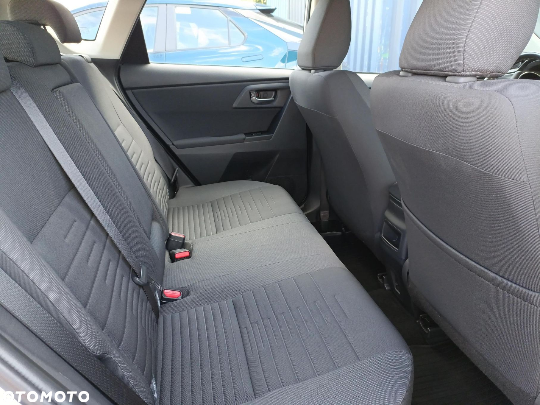 Toyota Auris - 13