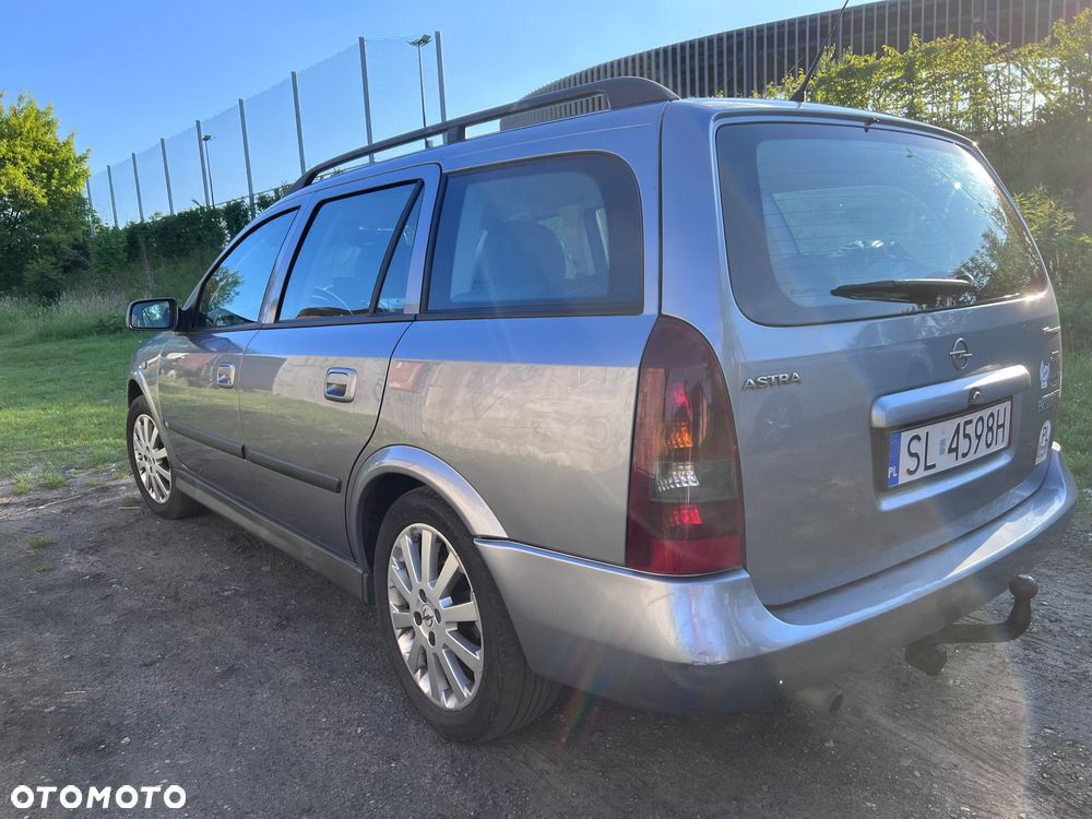 Opel Astra 1.6 - 5