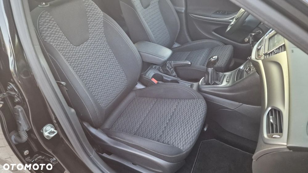 Opel Astra V 1.6 CDTI Dynamic S&S - 11