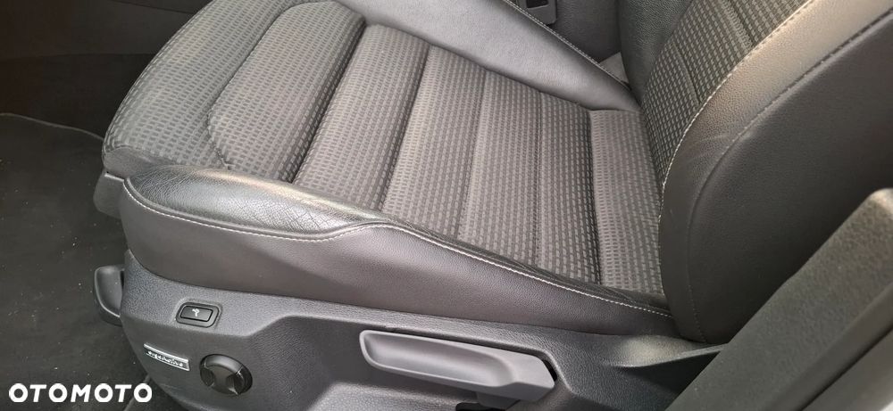 Volkswagen Golf 1.2 TSI Highline - 21