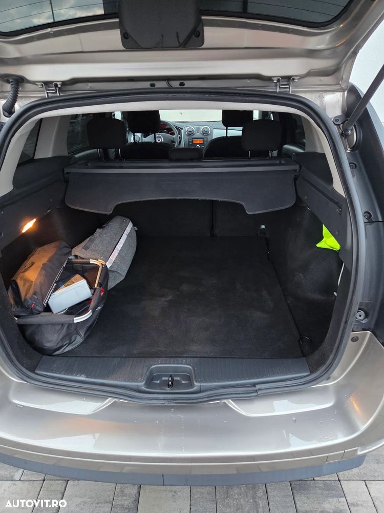 Dacia Logan 1.2 16V 75 Ambiance - 11