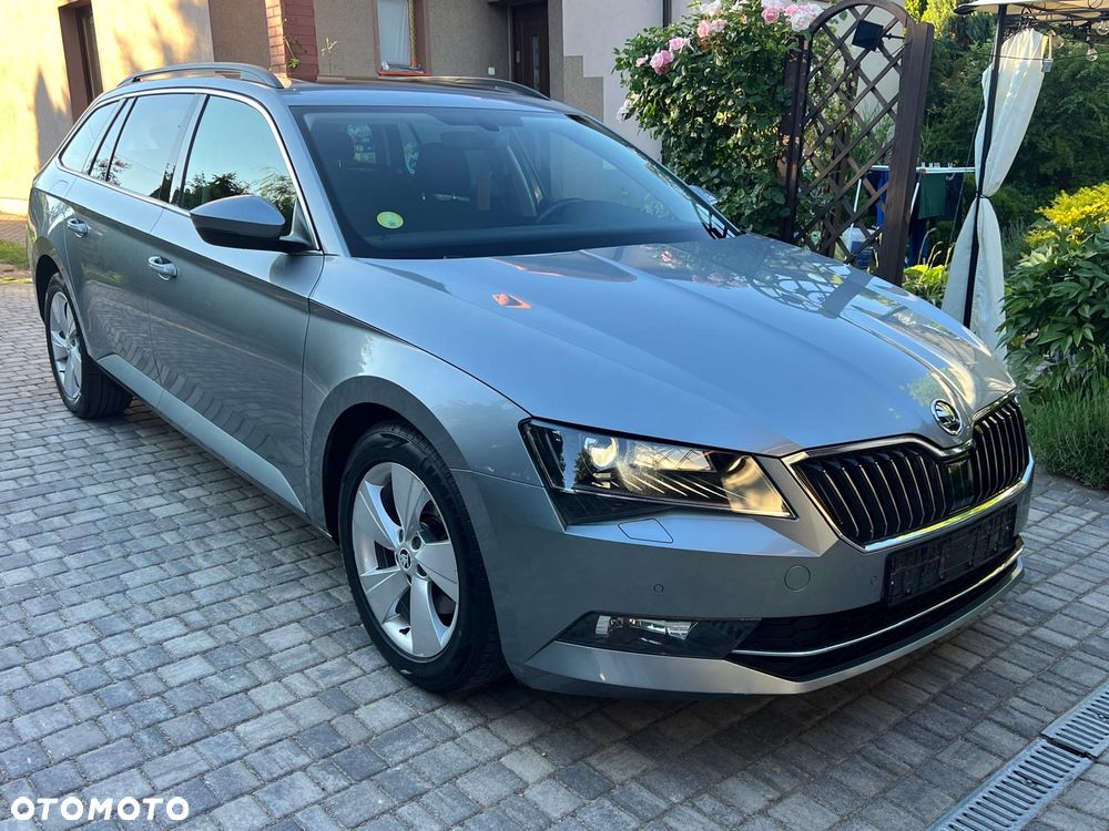 Skoda Superb 1.6 TDI GreenLine - 14