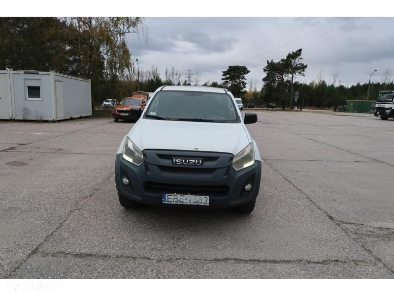 Isuzu D-Max - 10