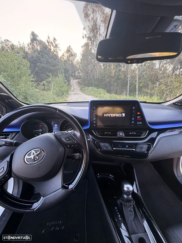 Toyota C-HR 1.8 HSD Exclusive+P.Luxury - 17