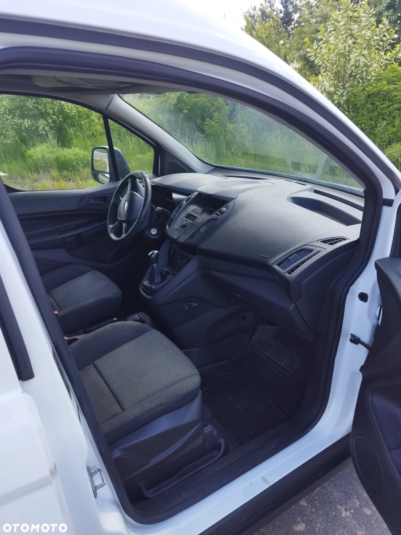 Ford Connect - 15