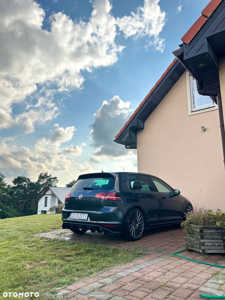 Volkswagen Golf - 3
