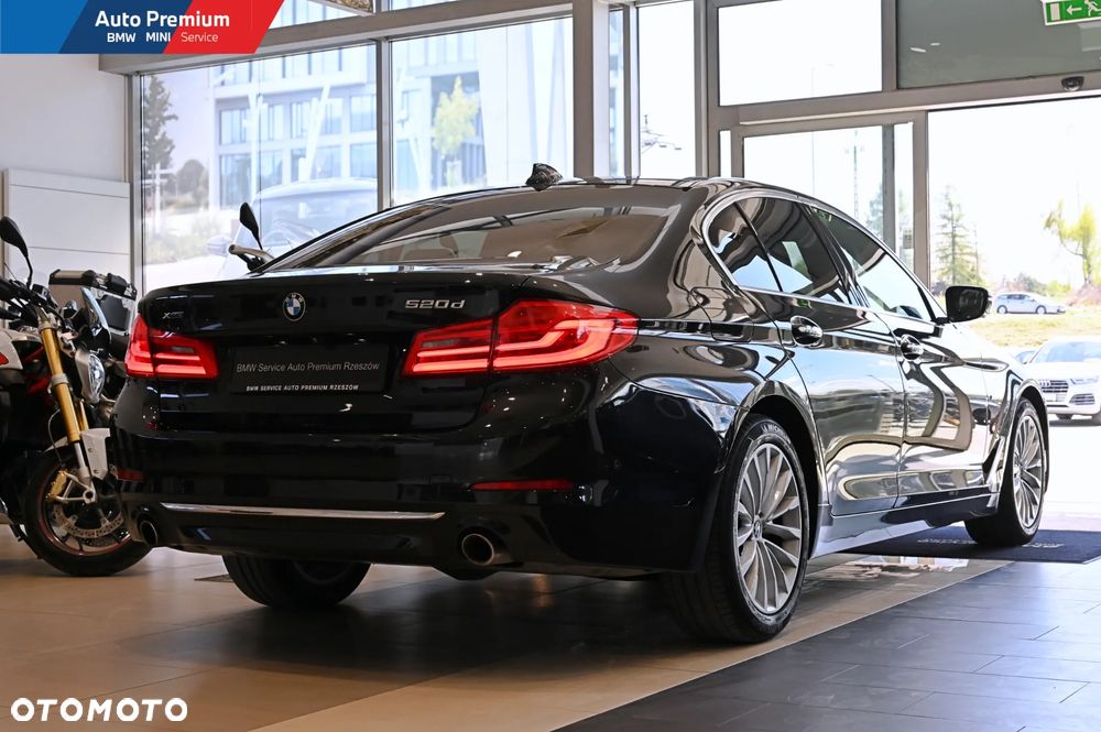 BMW Seria 5 520d xDrive - 19