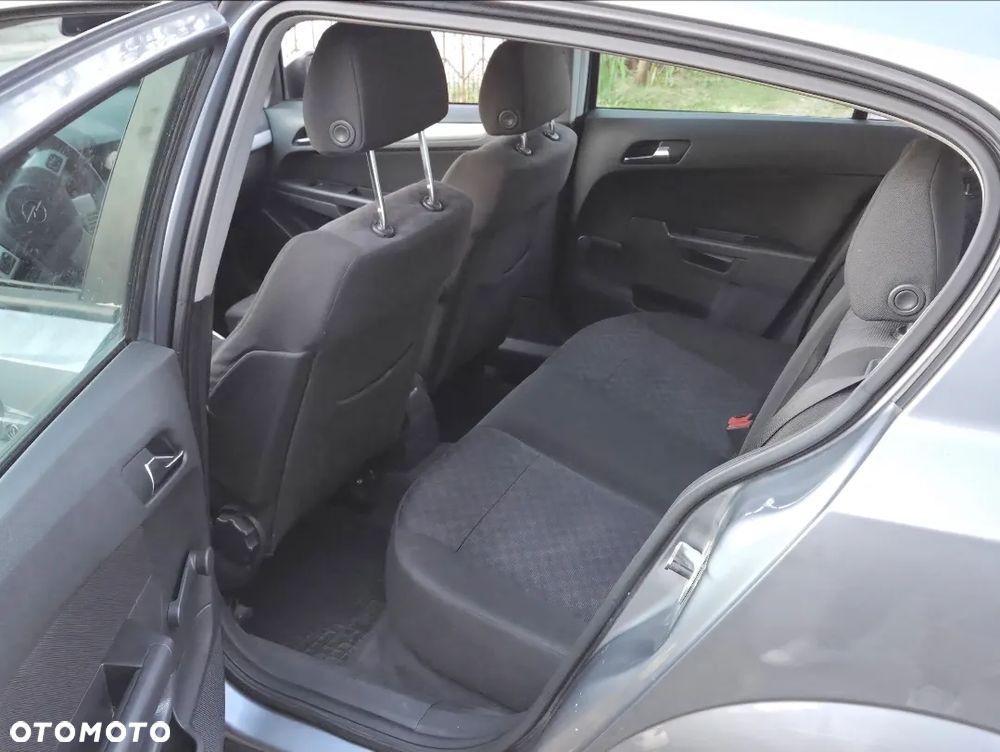 Opel Astra 1.6 Elegance - 11