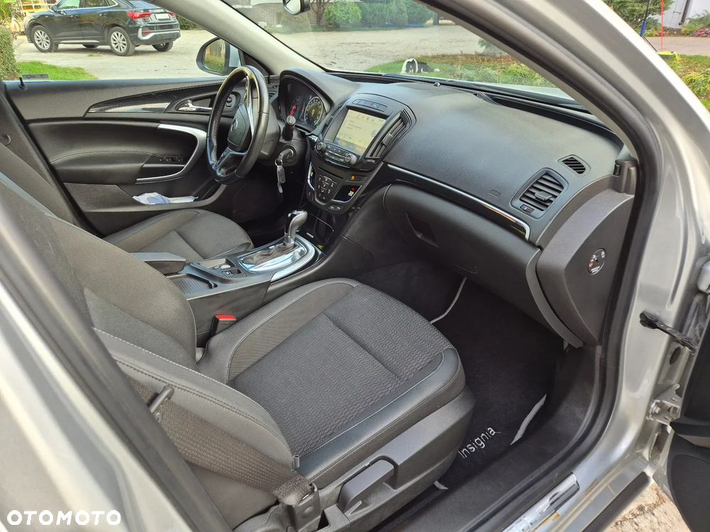 Opel Insignia - 10