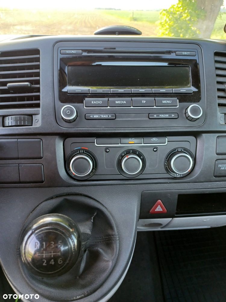 Volkswagen T5 - 14