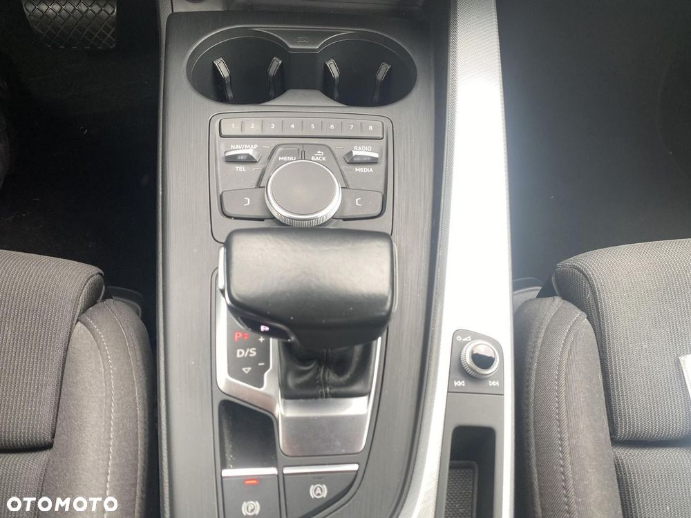 Audi A4 Limousine - 23