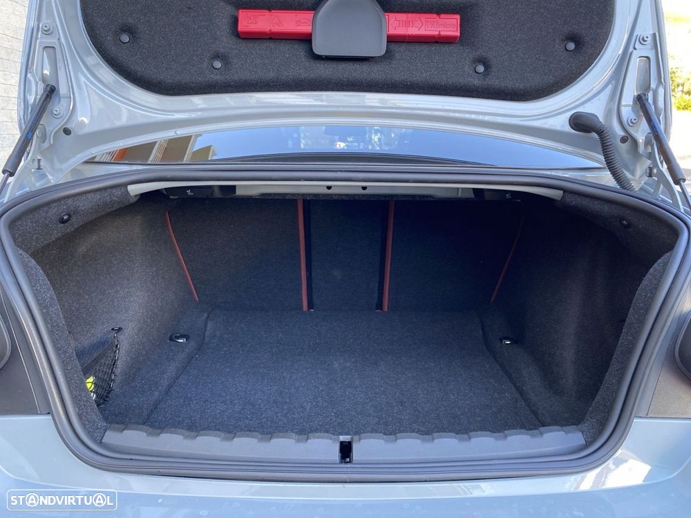 BMW 218 i Pack Desportivo M Pro Auto - 22