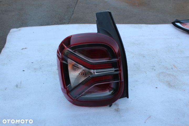 Lampa Tylna Lewa Dacia Duster II 2021r Demontaż stan bdb 265557200R - 2