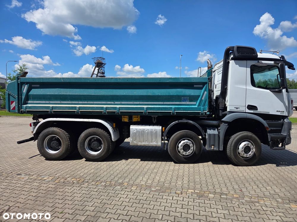 Mercedes-Benz Arocs 3245 - 4