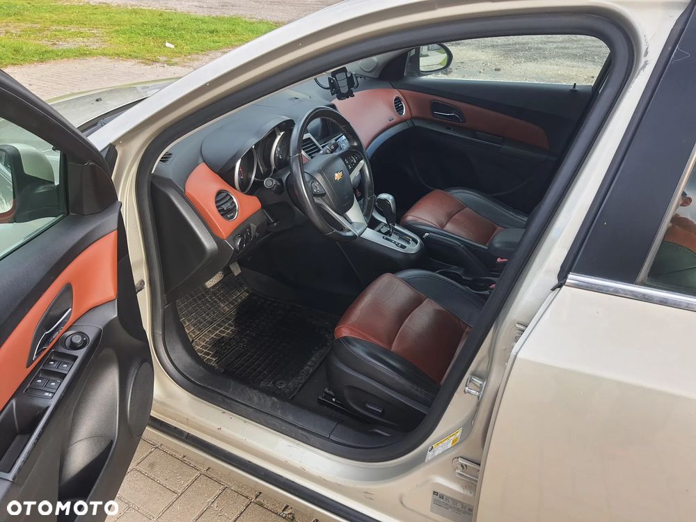 Chevrolet Cruze 1.4 T LTZ - 13