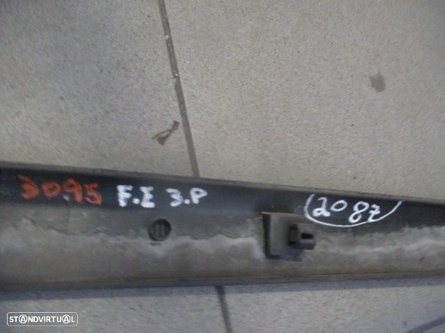 Grelha Friso 8200289920C RENAULT CLIO 3 2008 1.5Dci   3P   FE FRISO DA PORTA - 3