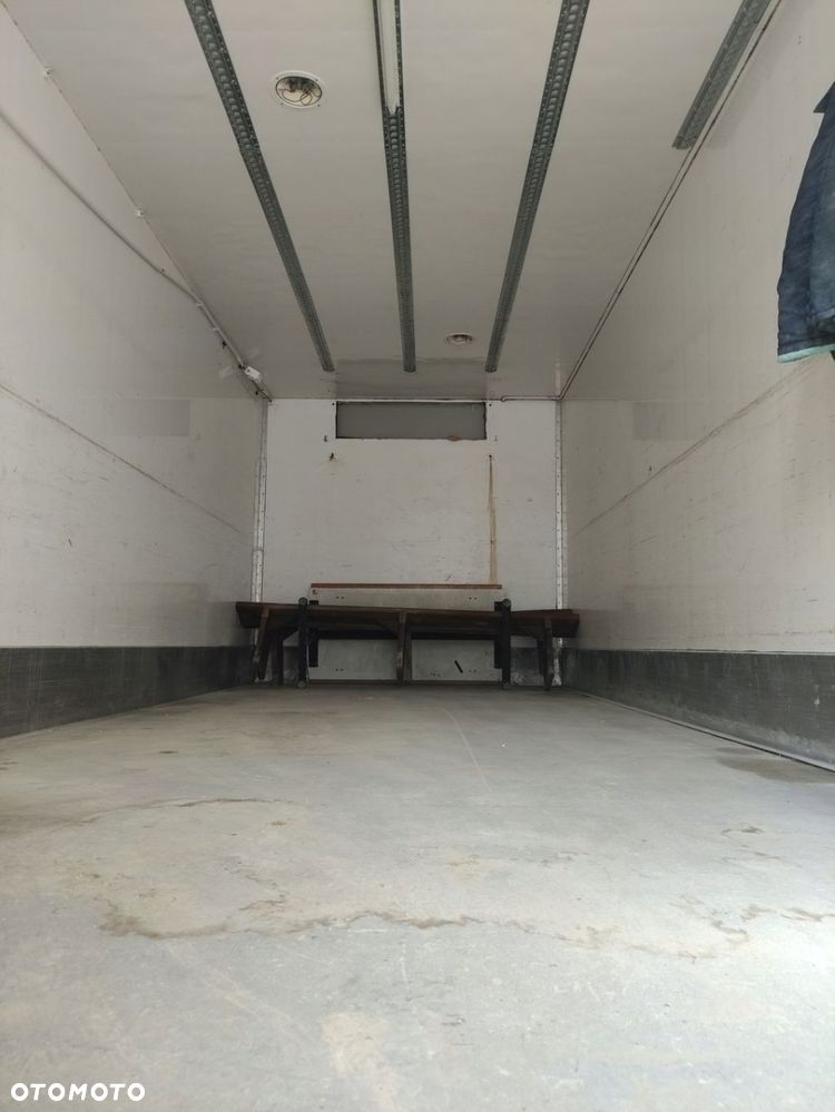 KONTENER CHŁODNIA IZOTERMA MAGAZYN 6,5 METRA - 4