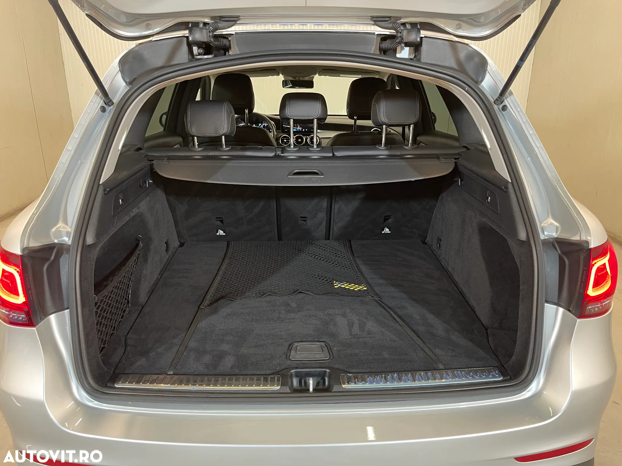 Mercedes-Benz GLC 300 d 4MATIC - 13