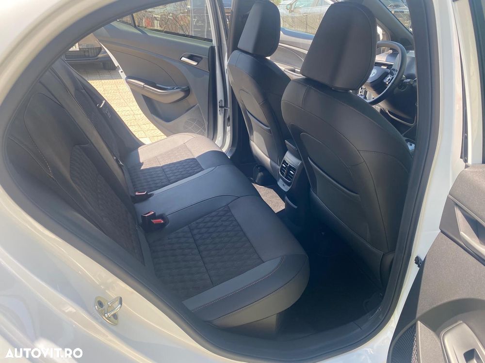 MG MG3 1.5 GDI HEV Exclusive - 19