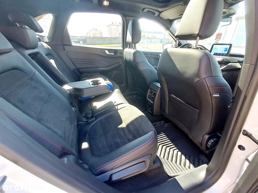 Ford Kuga 2.5 Duratec PHEV ST-LINE - 12