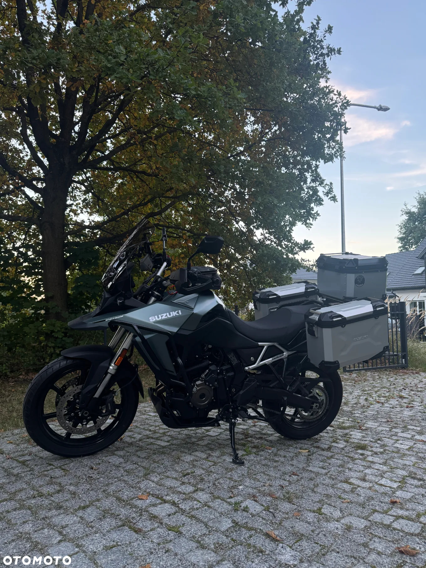 Suzuki V-STROM - 4