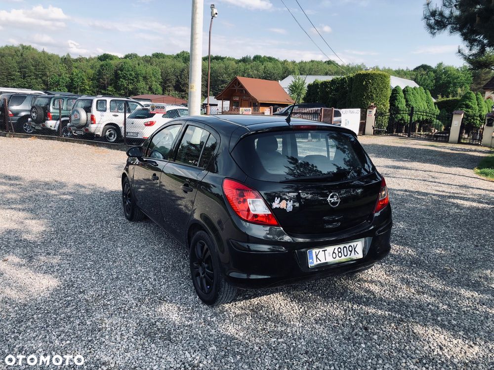 Opel Corsa 1.2 16V Cosmo - 3