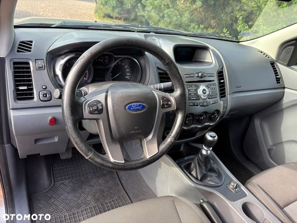 Ford Ranger 2.2 TDCi 4x4 DC XLT - 14