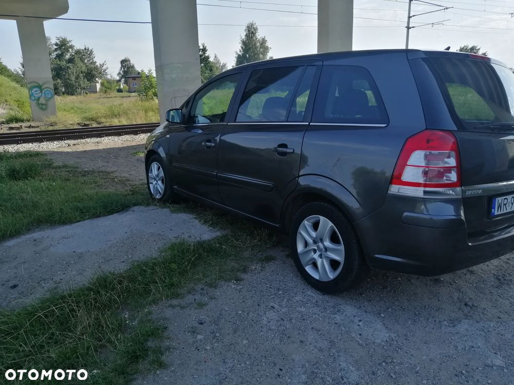 Opel Zafira - 8