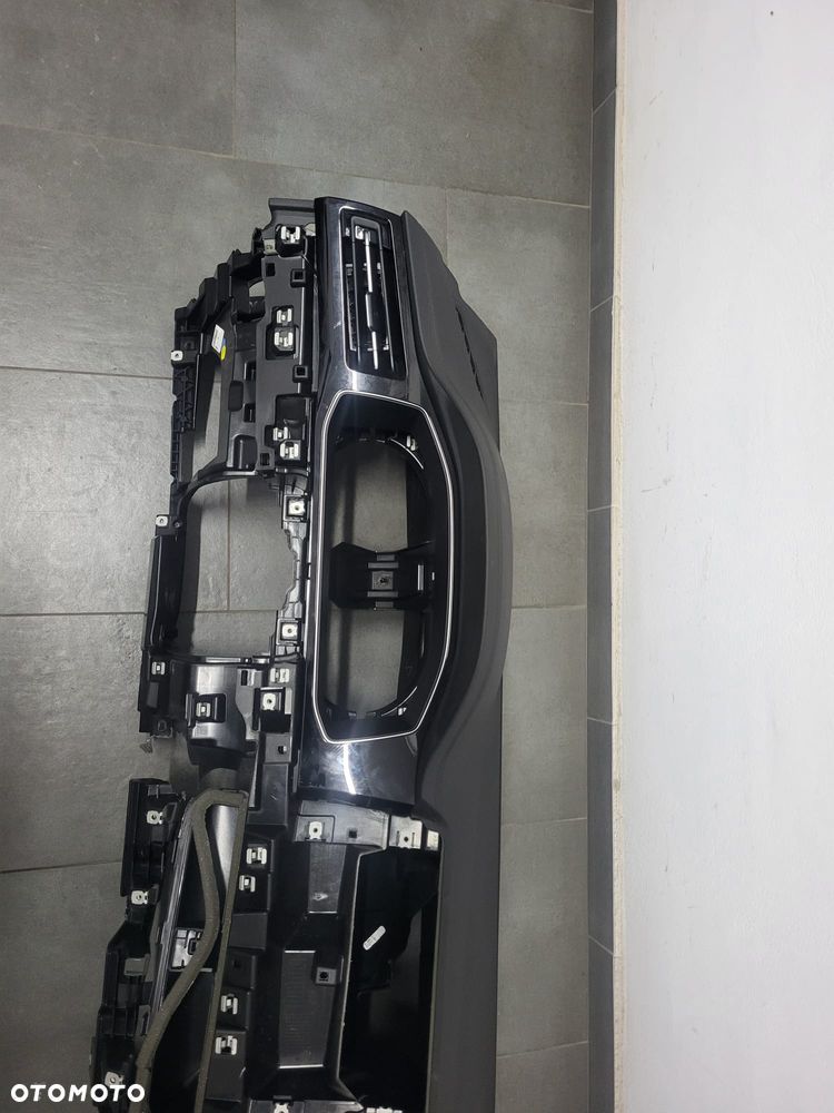 volkswagen  jetta 2025 deska konsoleta orginal - 2