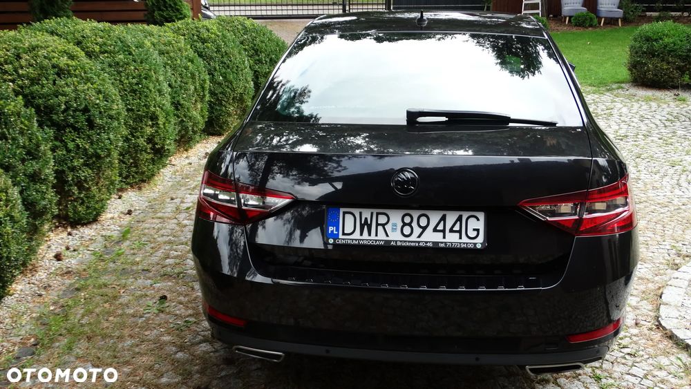 Skoda Superb 2.0 TDI Style DSG - 6