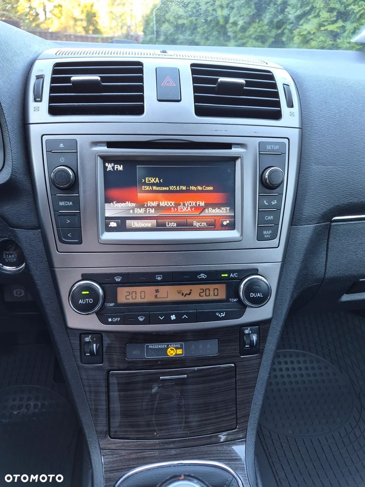 Toyota Avensis 2.0 D-4D Premium - 11