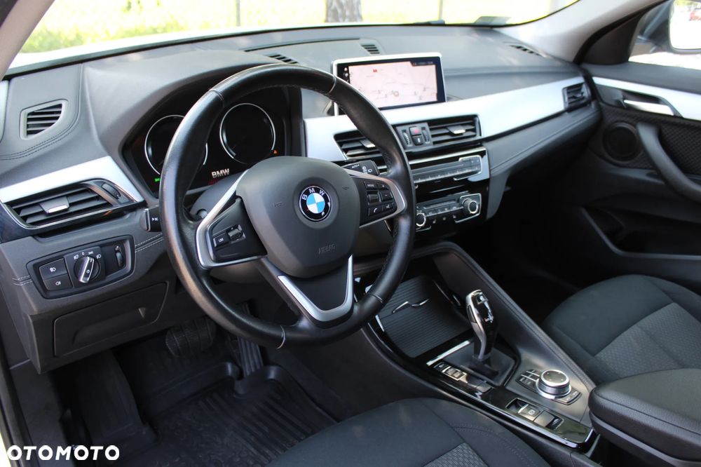 BMW X2 sDrive18i - 15