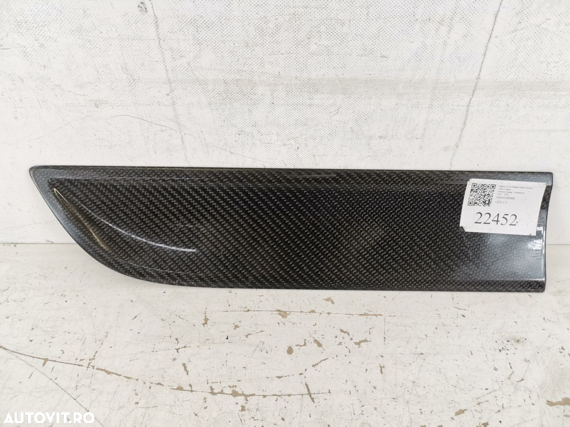 Bandou Usa Dreapta Spate Din Carbon Porsche  Macan 1 [2014 - 2018] Ori - 2